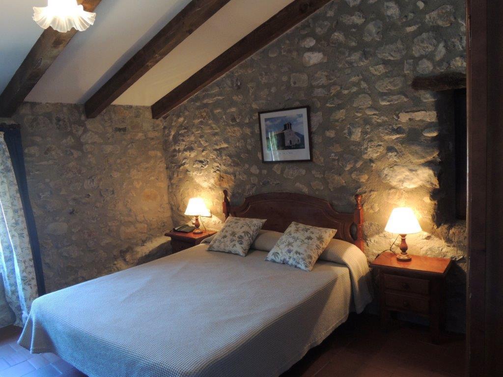 Hostal De La Rovira Oix Extérieur photo