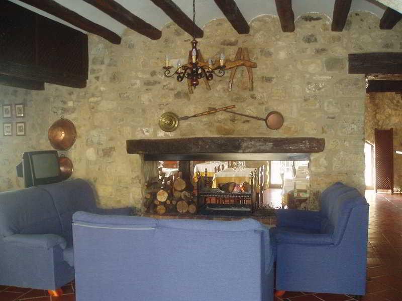 Hostal De La Rovira Oix Extérieur photo